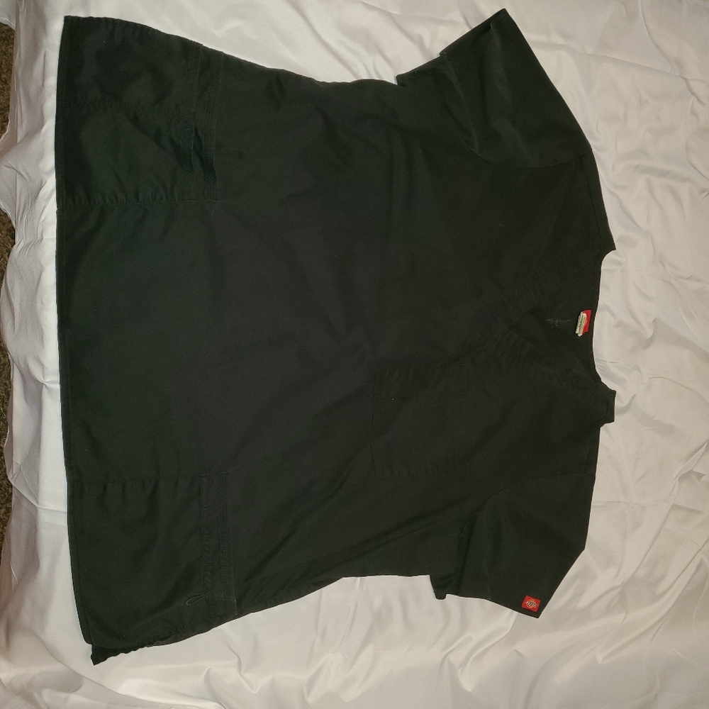Women's scrub top